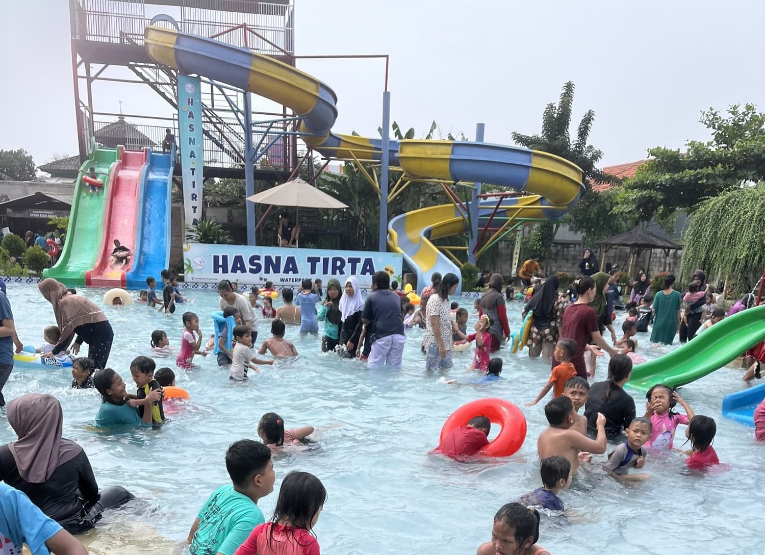 Image Hasna Tirta Waterpark 1